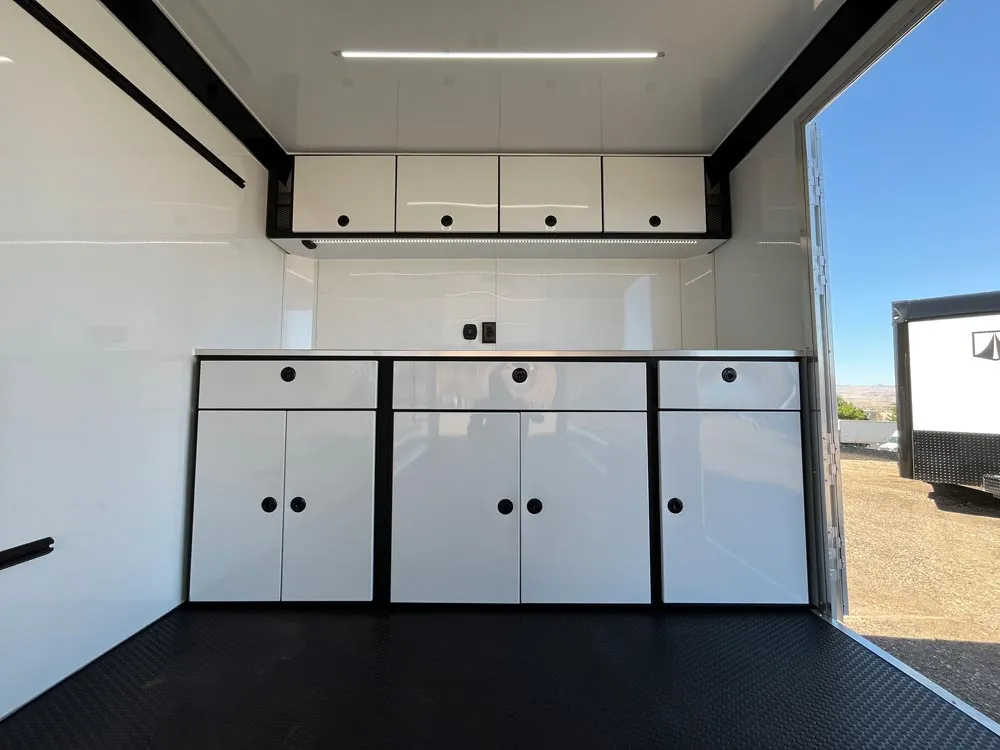 8.5 x 24 ATC ROM 450 Sport/Car Hauler Polar White front cabinets