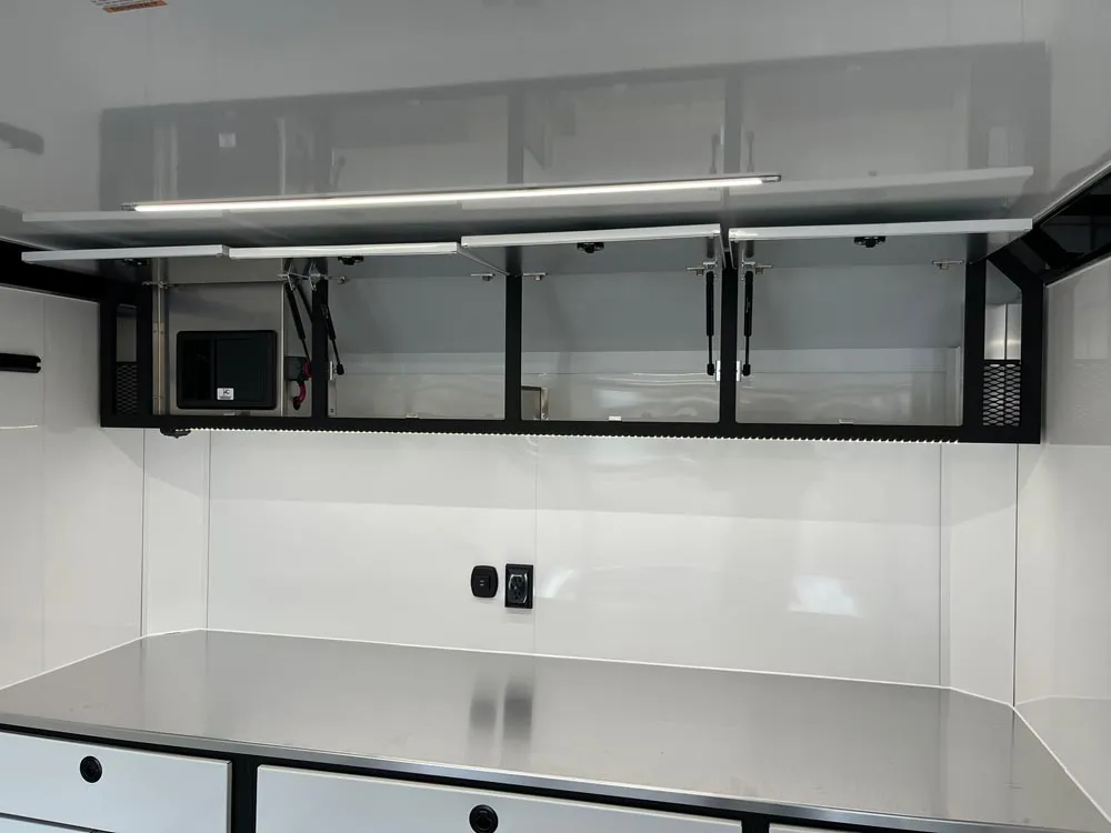 8.5 x 24 ATC ROM 550 Sport/Car Hauler Polar White top cabinets