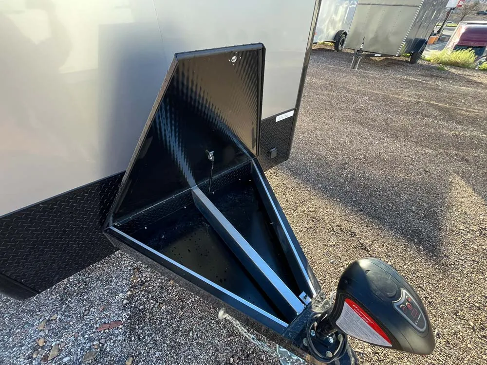 8.5 x 24 ATC ROM 550 Sport/Car Hauler Silver Frost tongue storage