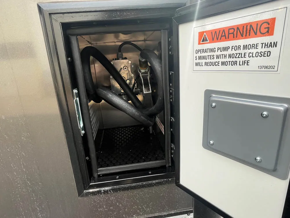 8.5 x 28 ATC ROM 550 Sport/Car Hauler Med Charcoal Fuel Station