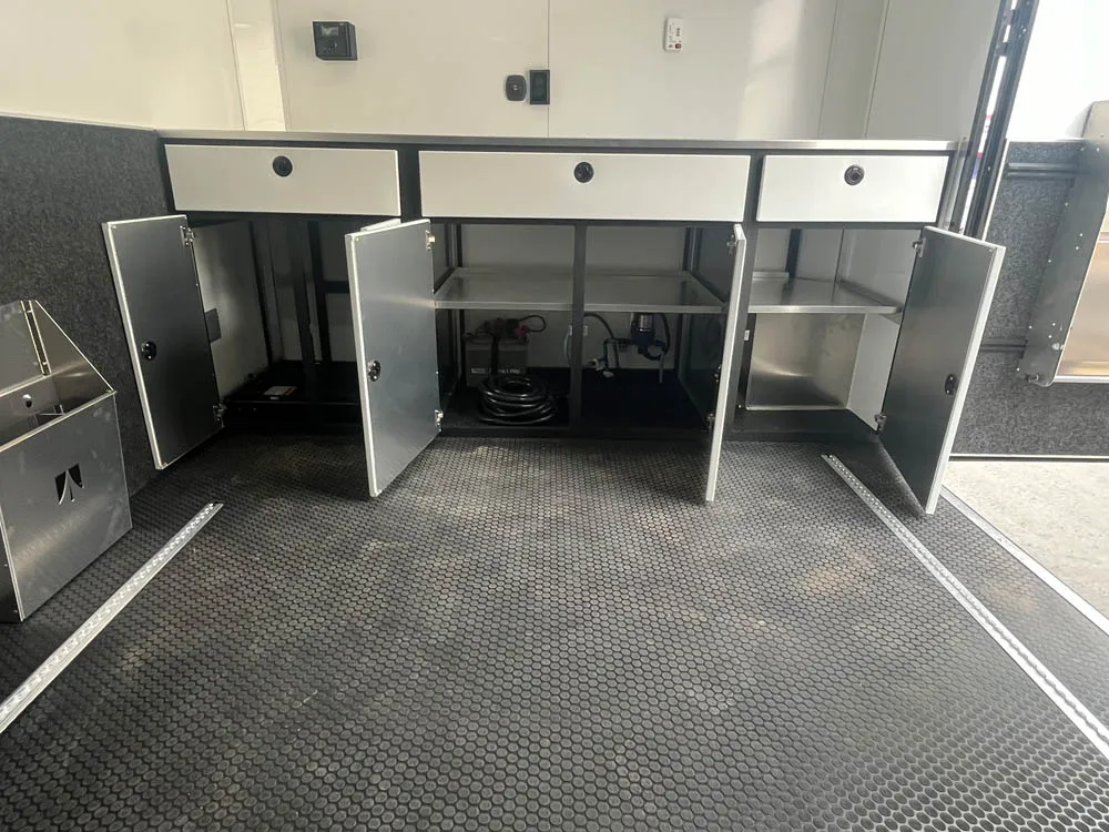 8.5 x 28 ATC ROM 550 Sport/Car Hauler Med Charcoal Bottom Cabinets Open