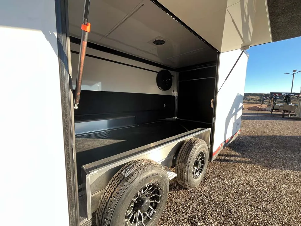 8.5 x 28 ATC ROM 550 Sport/Car Hauler Polar White side hatch open