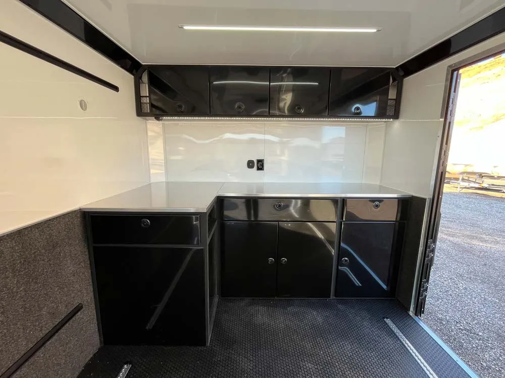 8.5 x 28 ATC ROM 550 Sport/Car Hauler Polar White front cabinets