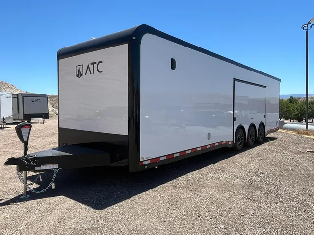 8.5 x 32 ATC ROM 550 Sport/Car Hauler Polar White