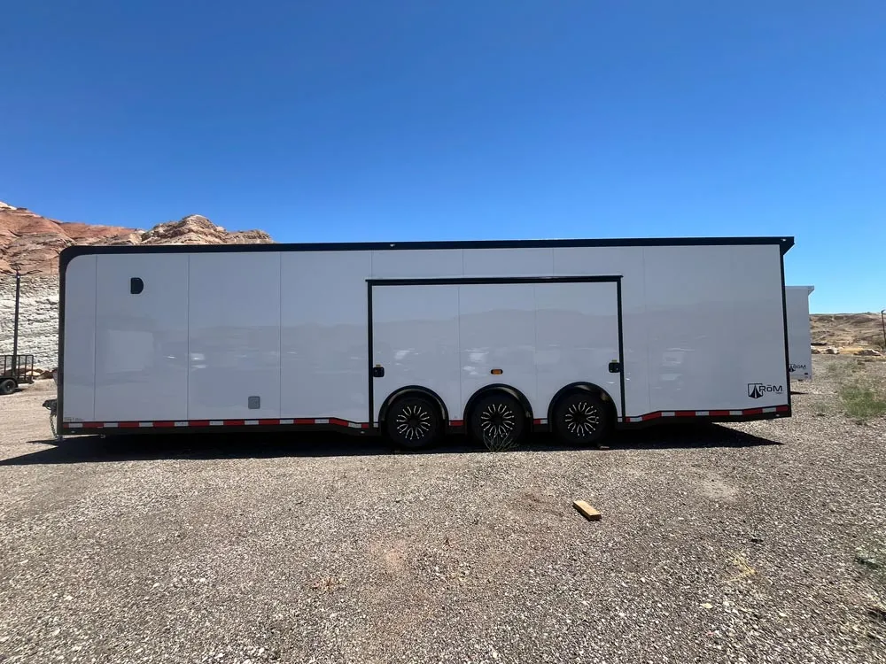 8.5 x 32 ATC ROM 550 Sport/Car Hauler Polar White left side