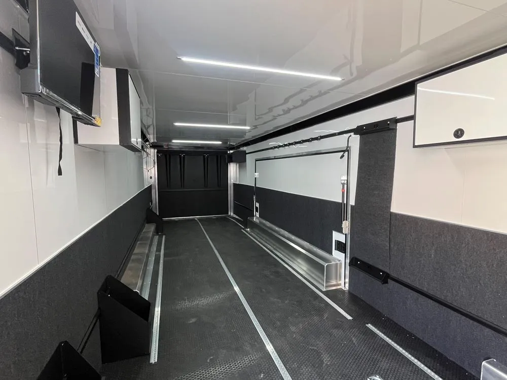 8.5 x 32 ATC ROM 550 Sport/Car Hauler Polar White inside towards rear