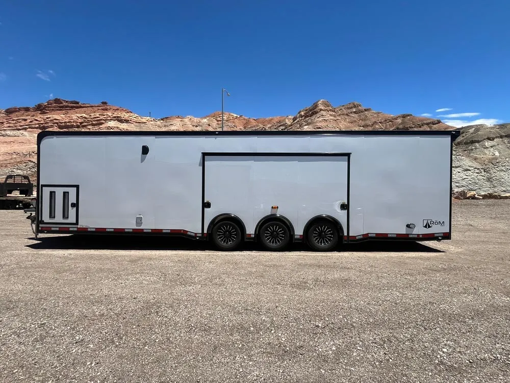 8.5 x 32 ATC ROM 550 Sport/Car Hauler Polar White left side