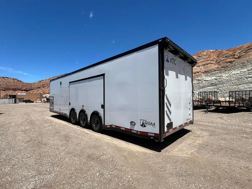 8.5 x 32 ATC ROM 550 Sport/Car Hauler Polar White left rear