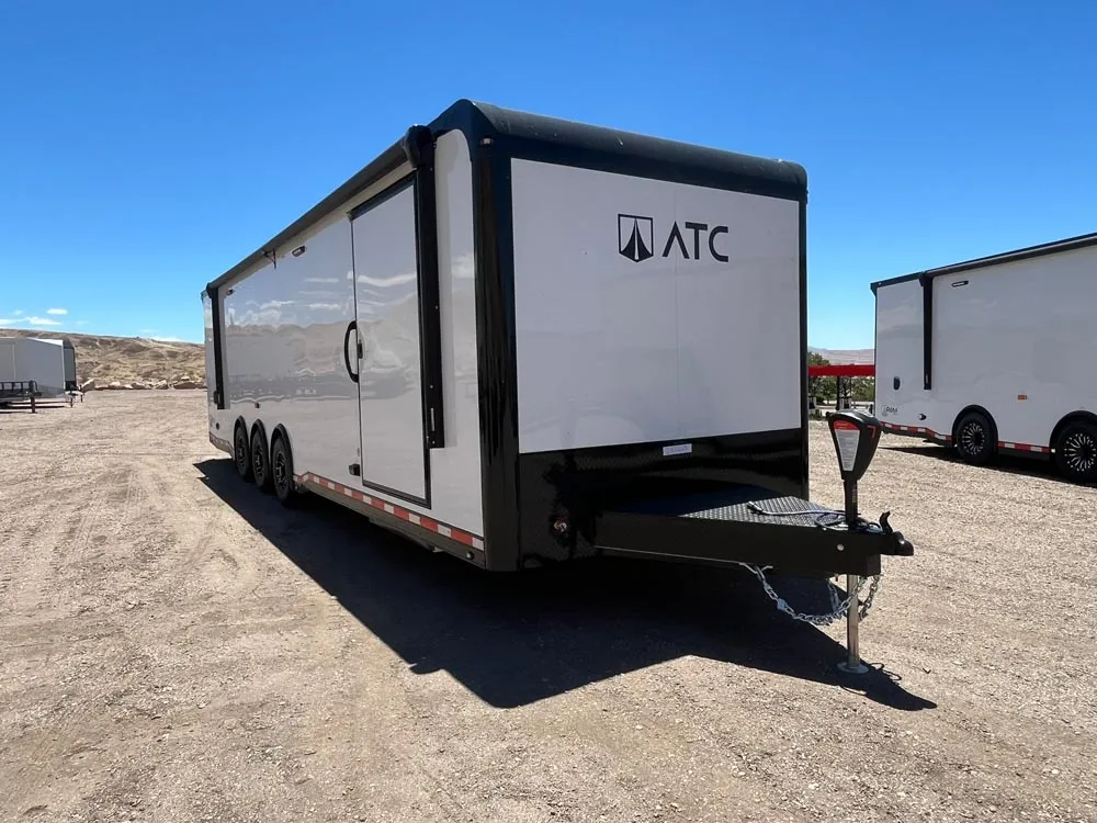 8.5 x 32 ATC ROM 550 Sport/Car Hauler Polar White right front