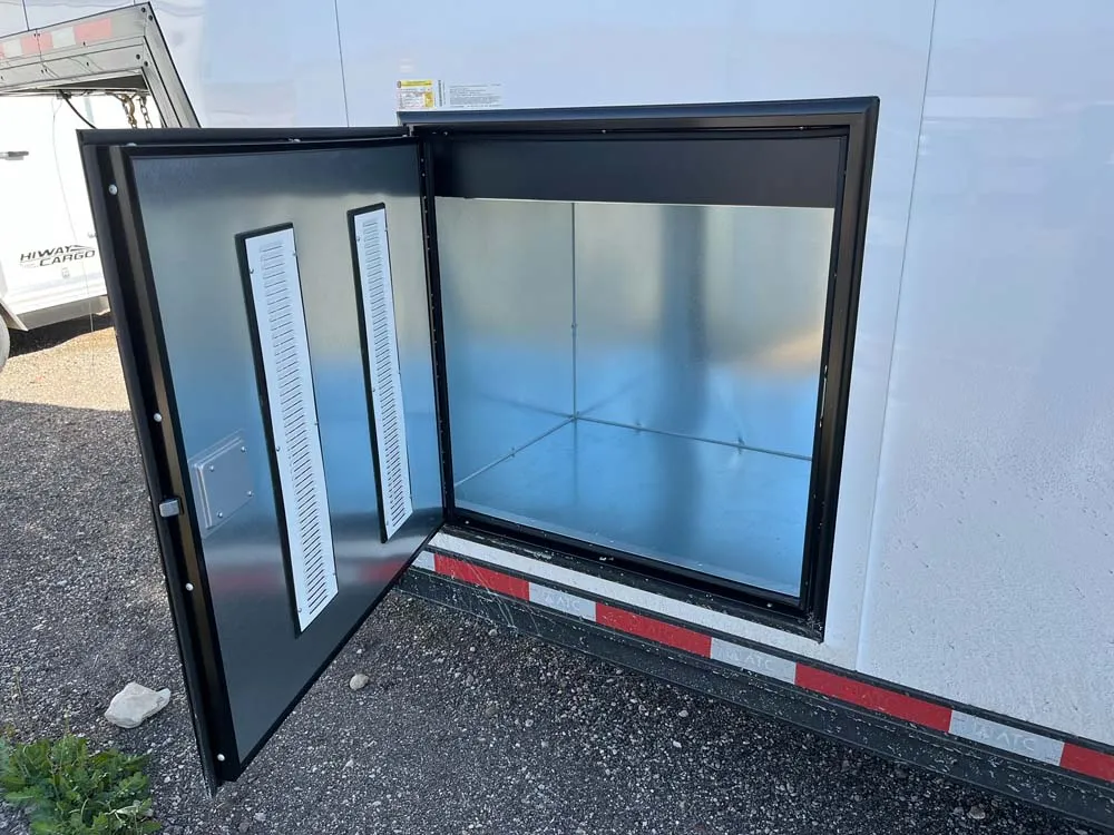 8.5 x 40 ATC ROM 750G Sport/Car Hauler Gooseneck Polar White exterior side storage