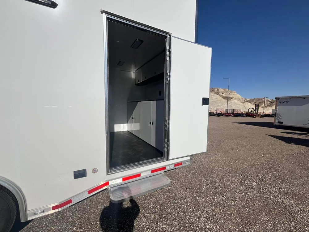 8.5 x 24 ATC ROM 800 Sport/Car Hauler Stacker White side door