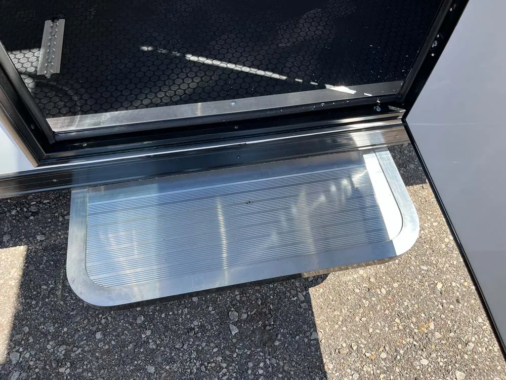 7.5 x 16 ATC STO 450 Cargo Trailer Tandem Polar White side door step