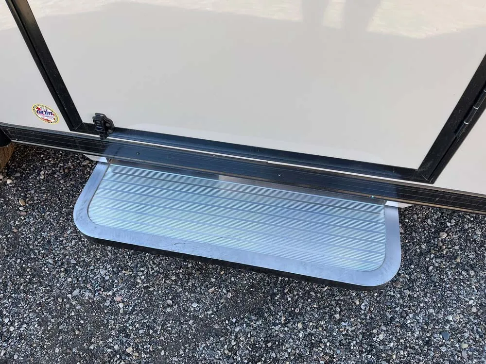 8.5 x 16 ATC STO 450 Cargo Trailer Tandem Dove Grey side step