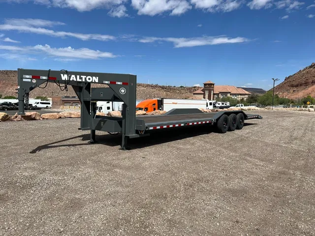 8.5 x 34 Walton Flat Bed CHX Trailer Gooseneck