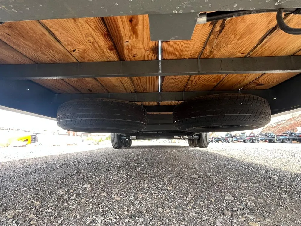 8.5 x 34 Walton Flat Bed CHX Trailer Gooseneck frame spare tires