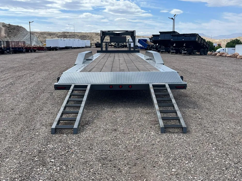 8.5 x 34 Walton Flat Bed CHX Trailer Gooseneck rear ramps down