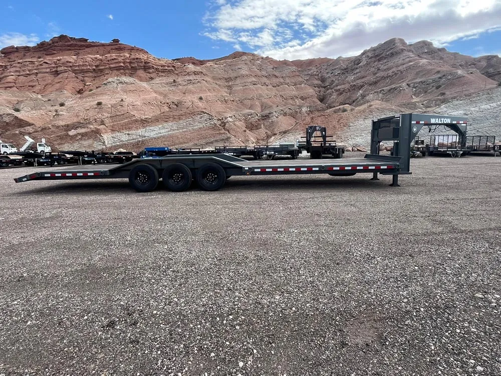 8.5 x 34 Walton Flat Bed CHX Trailer Gooseneck right side