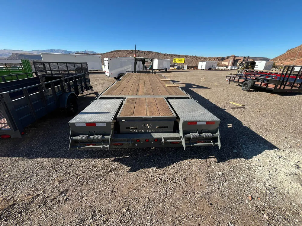 8.5 x 25 Walton Flat Bed Extreme Trailer Super Single Gooseneck rear