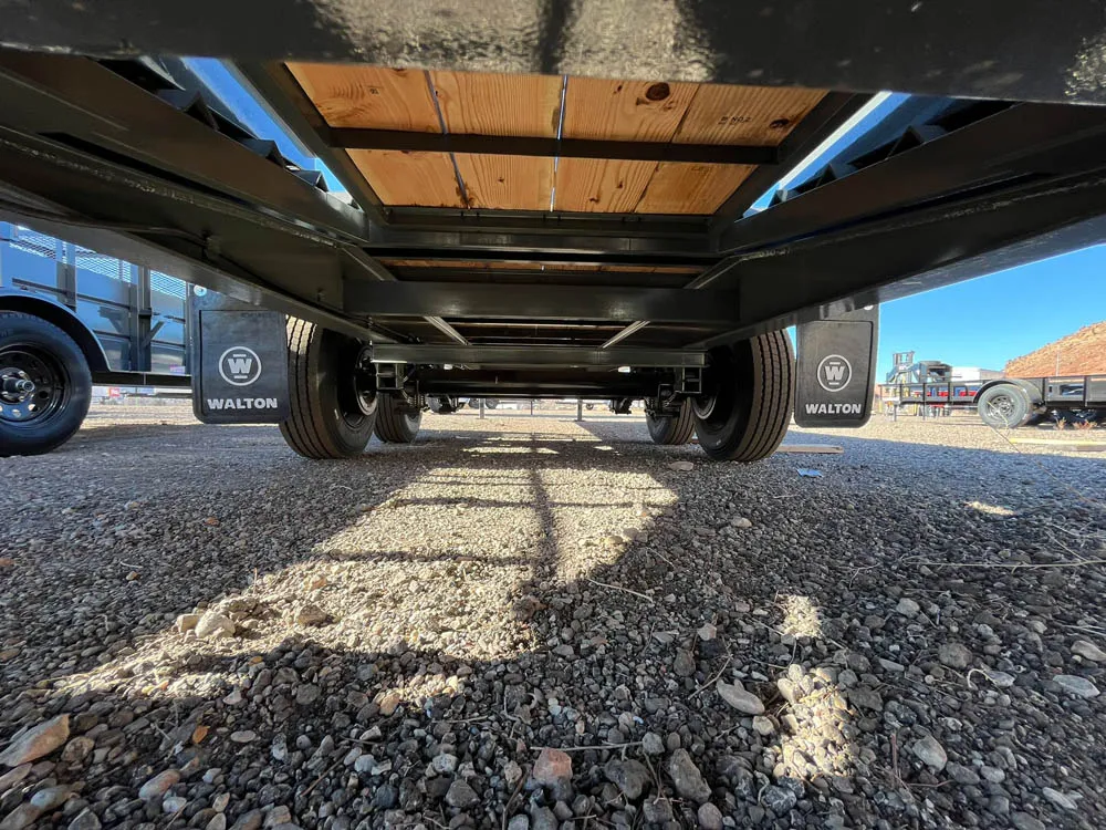 8.5 x 25 Walton Flat Bed Extreme Trailer Super Single Gooseneck underneath