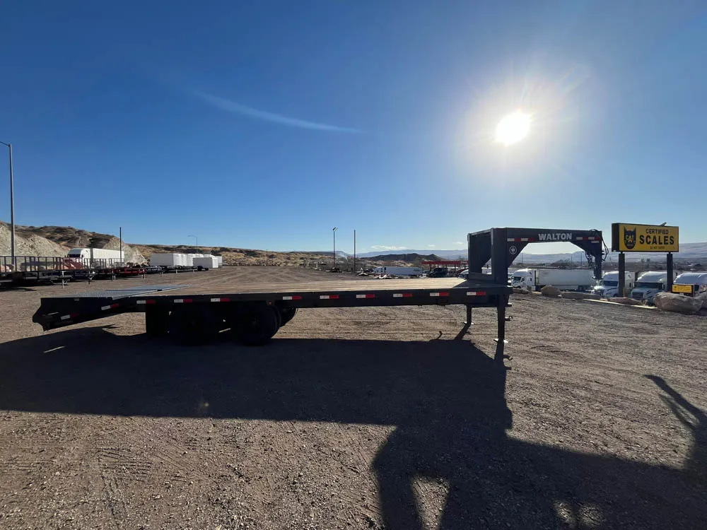 8.5 x 26 Walton Flat Bed Extreme Trailer Gooseneck Right Side